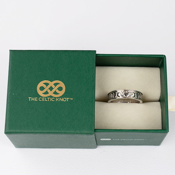 Men's Claddagh Ring | 18K White Gold Band