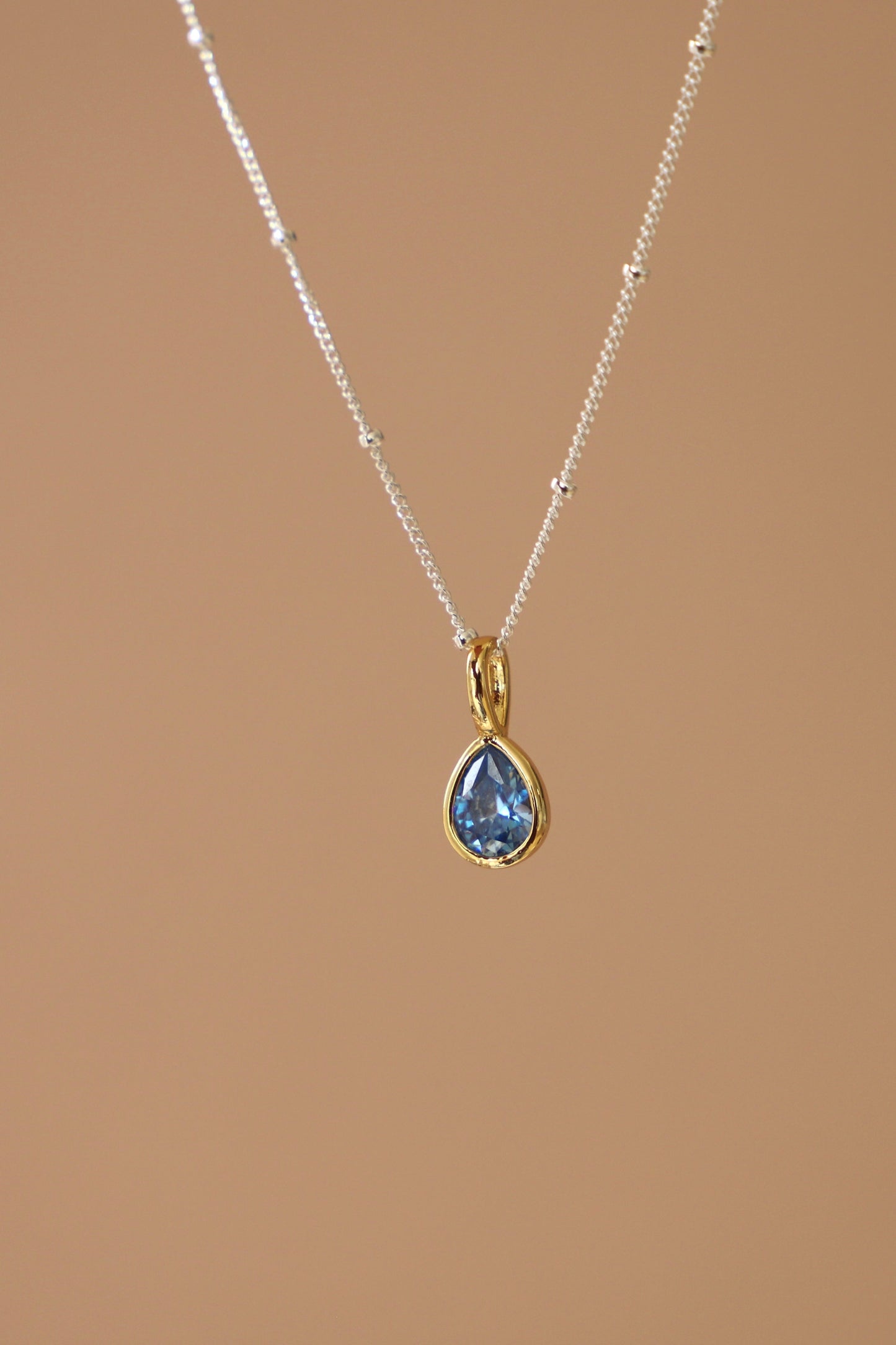 AQUA TEARDROP NECKLACE