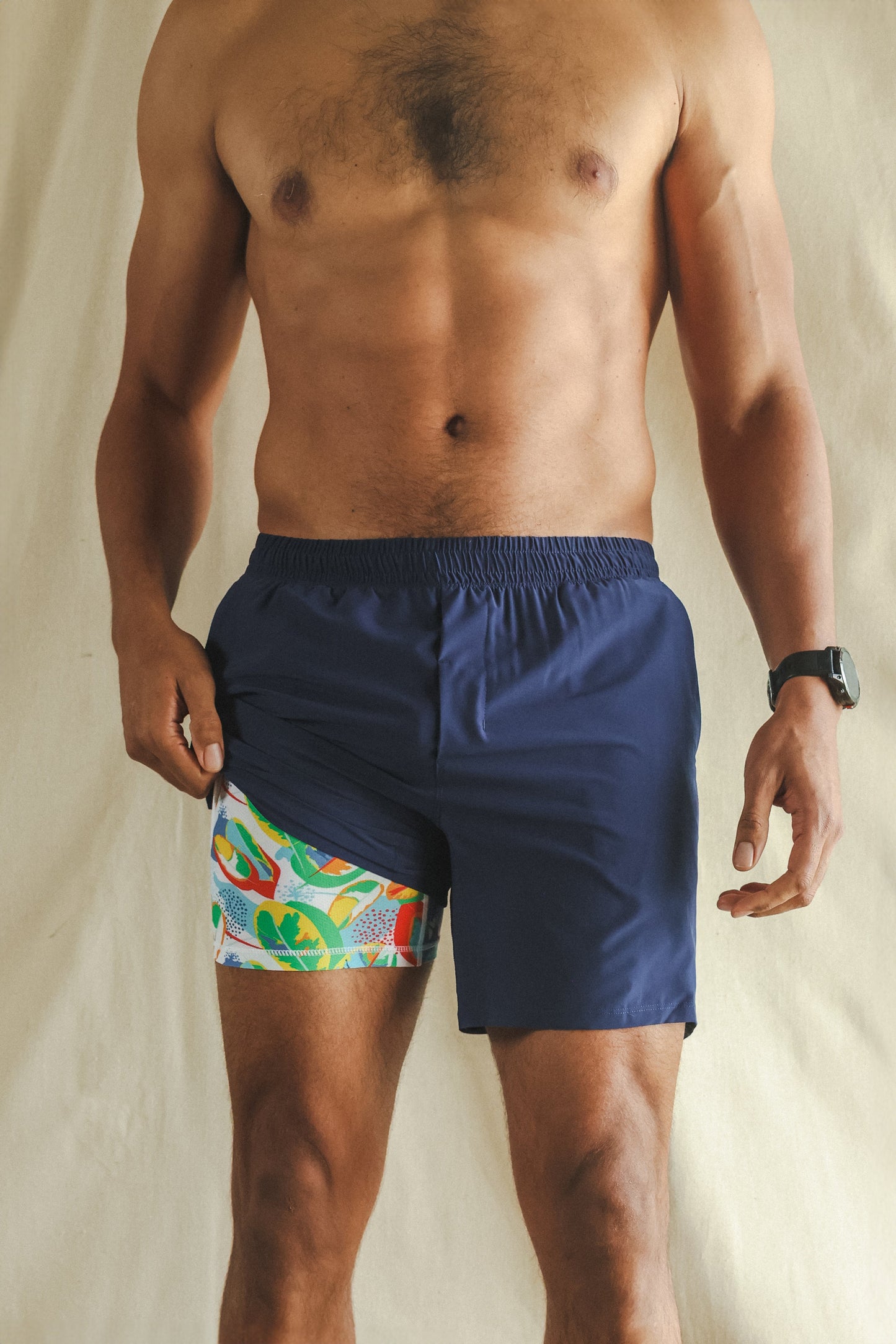 The Hot in Havana | Tropical Navy Ball Hammock® 7 Inch Athletic Shorts