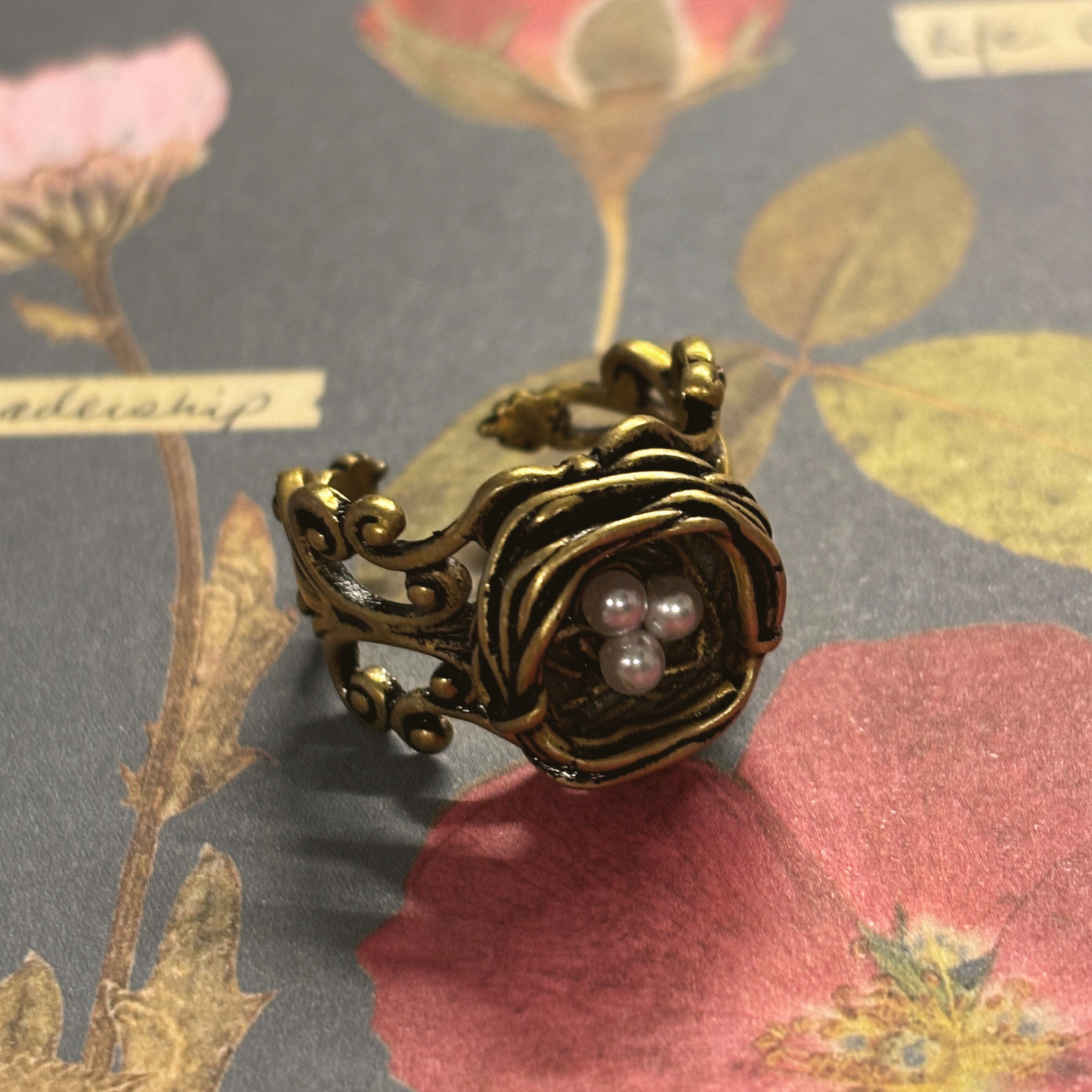 Bird's Nest Ring in Old Gold | Vintage | Adjustable Size
