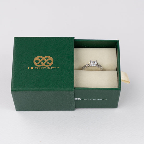 Timeless Triquetra™ 18K White Gold Filigree Ring