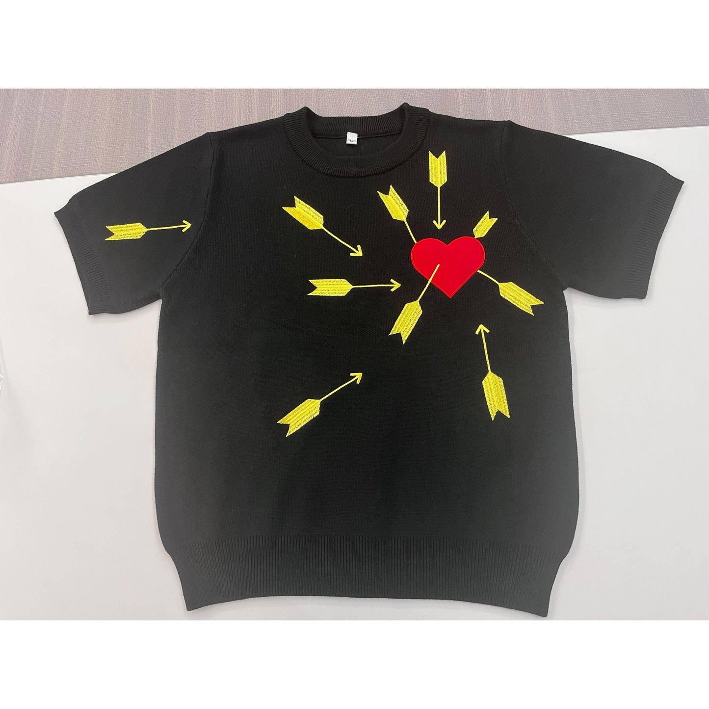 Carefree Black Sweater with Heart and Arrows Illustration [Available in S-L]