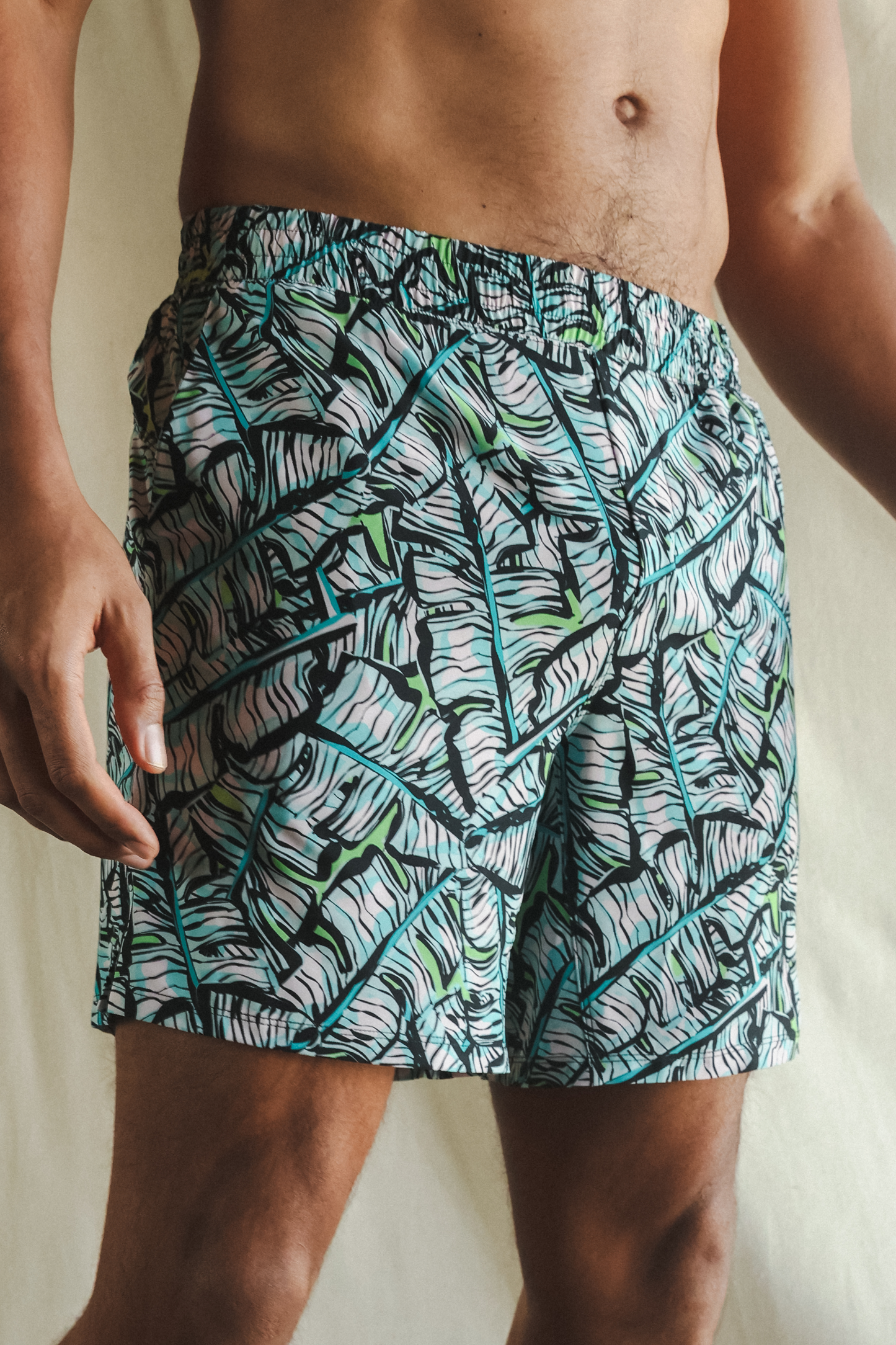 The Easy Breezy | Blue Tropical Ball Hammock® 7 Inch Athletic Shorts