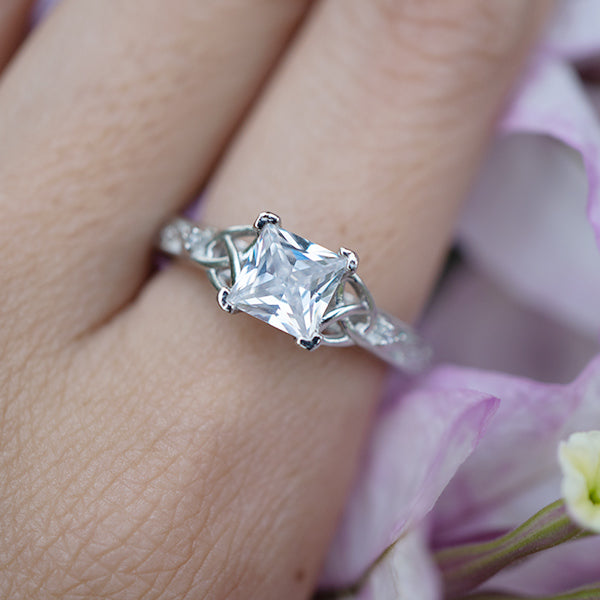 Timeless Triquetra™ 18K White Gold Filigree Ring