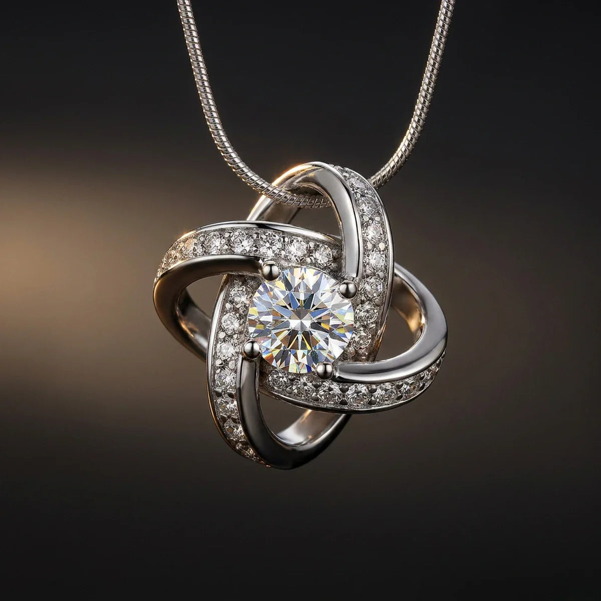 Celtic Knot™ Pendant — 18K White Gold | Diamond