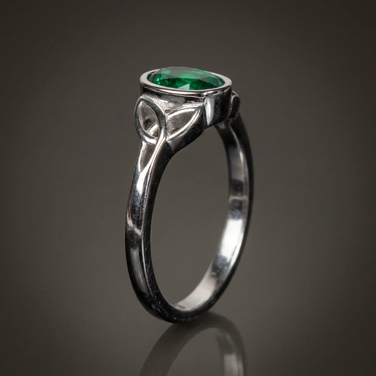 Celtic Magic™ Ring — 18K White Gold | Oval Emerald