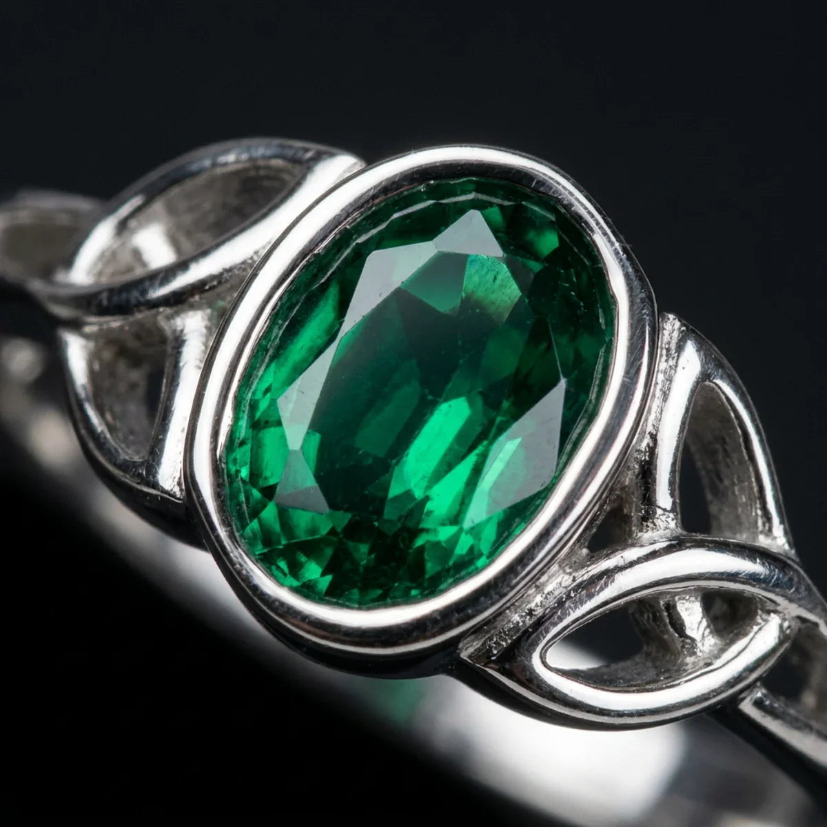 Celtic Magic™ Ring — 18K White Gold | Oval Emerald