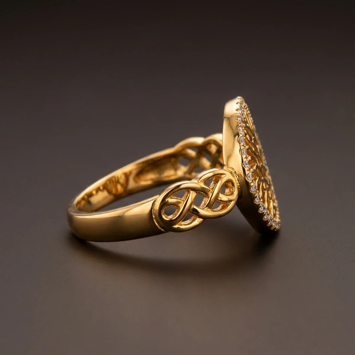 Tree of Life™ Ring — 18K Yellow Gold | Diamond