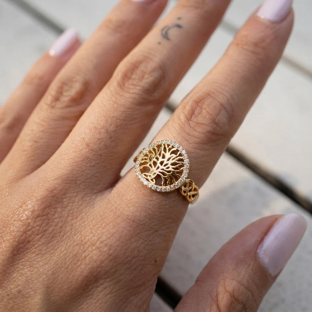 Tree of Life™ Ring — 18K Yellow Gold | Diamond