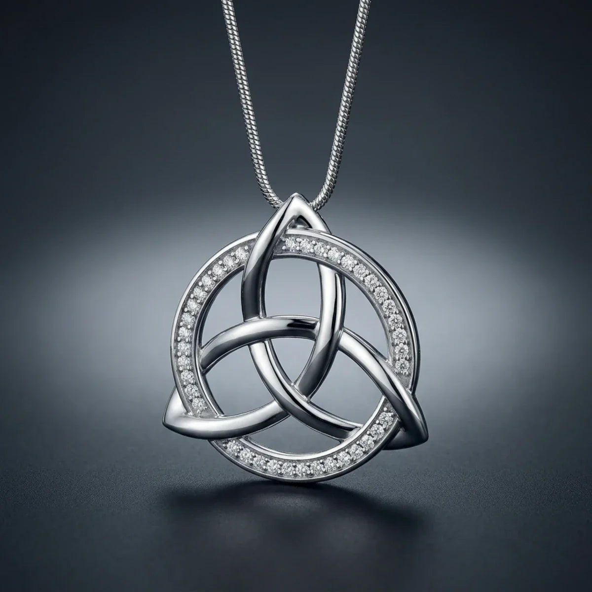 Trinity Knot™ Pendant — 18K White Gold | Diamond