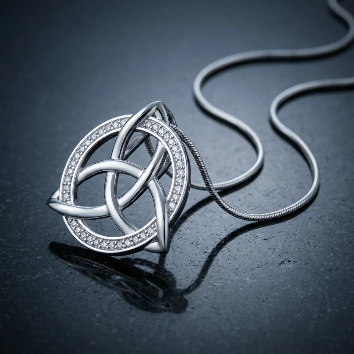 Trinity Knot™ Pendant — 18K White Gold | Diamond