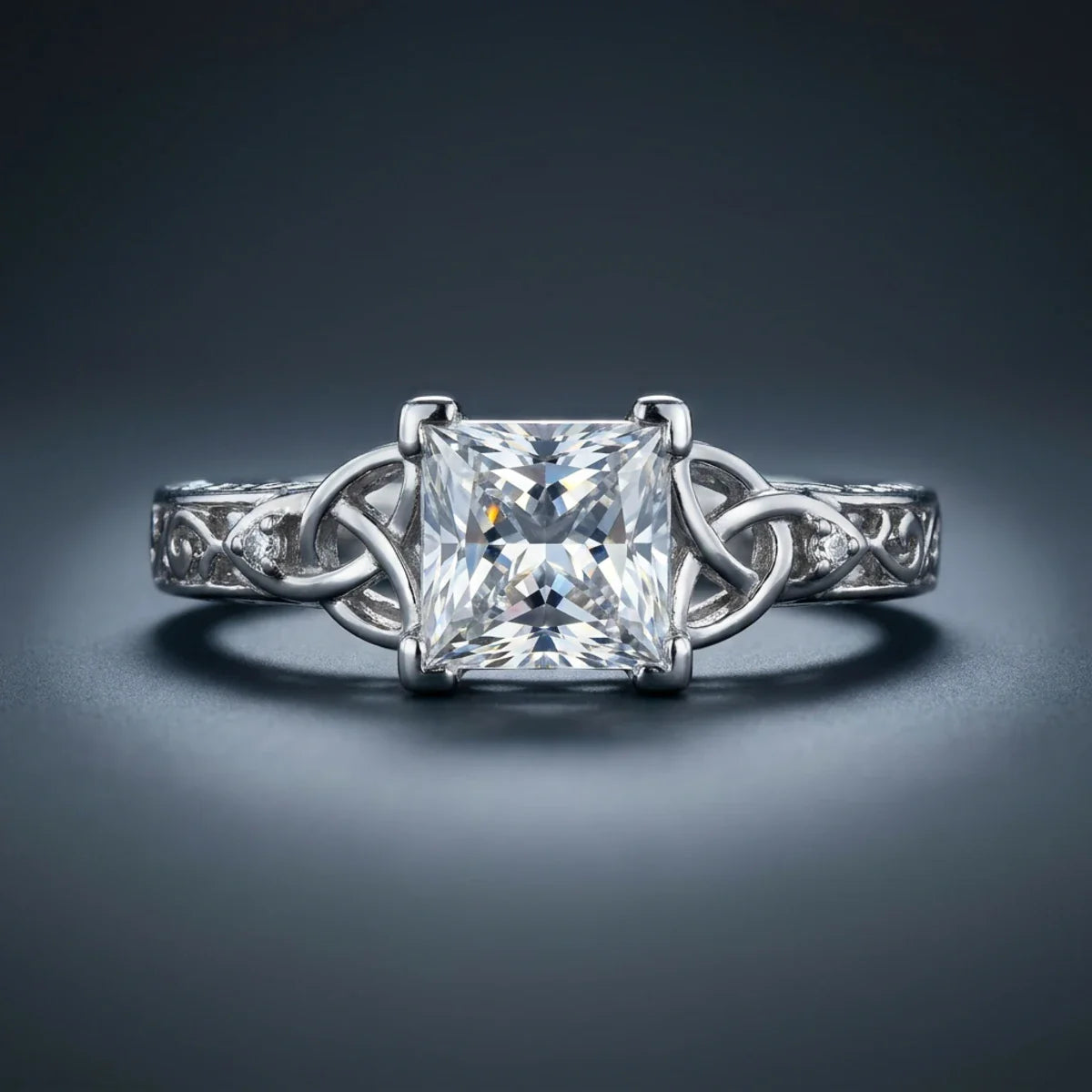 Trinity Knot™ Ring — 18K White Gold | Diamond