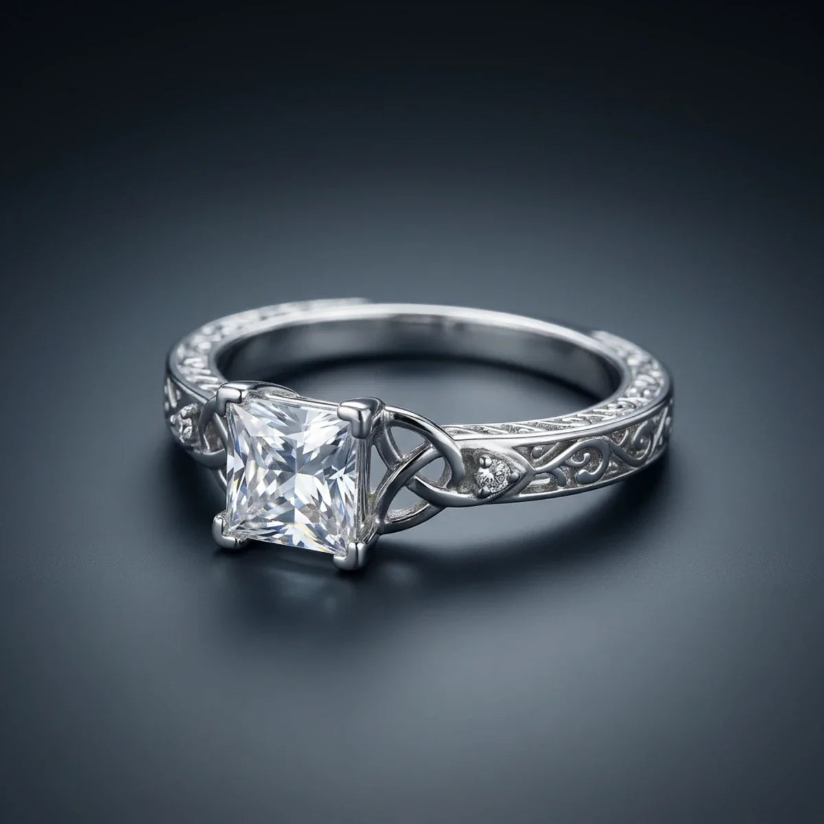 Trinity Knot™ Ring — 18K White Gold | Diamond