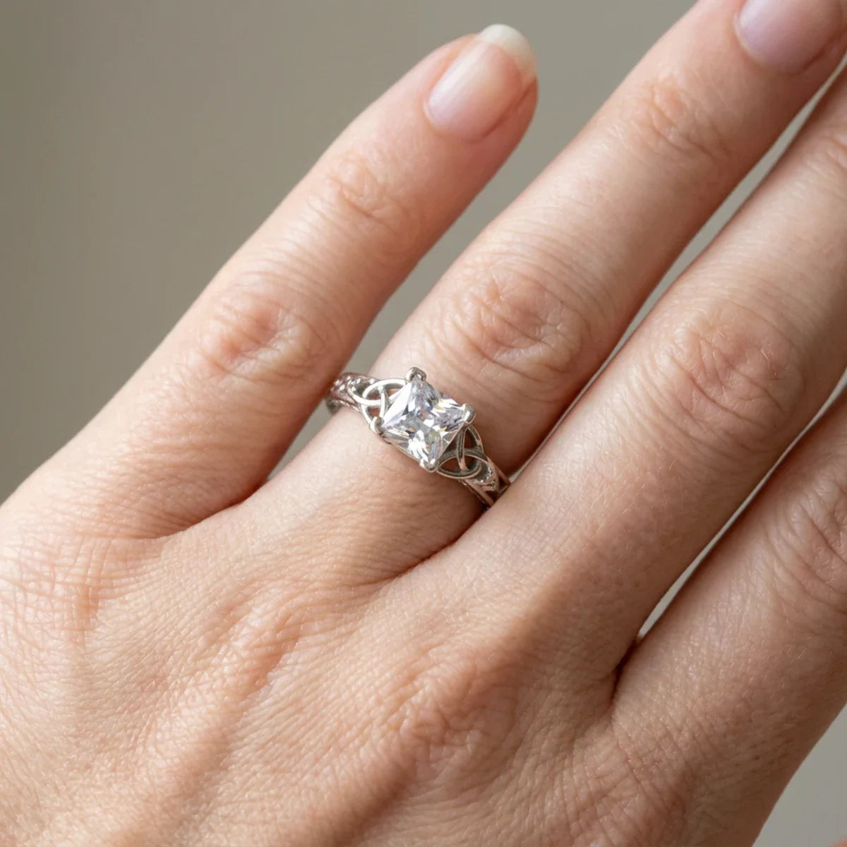 Trinity Knot™ Ring — 18K White Gold | Diamond