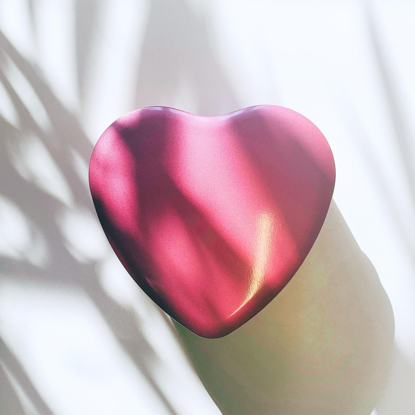 Romantic Set of 3 Mini Heart Claws in Heart Shaped Gift Box