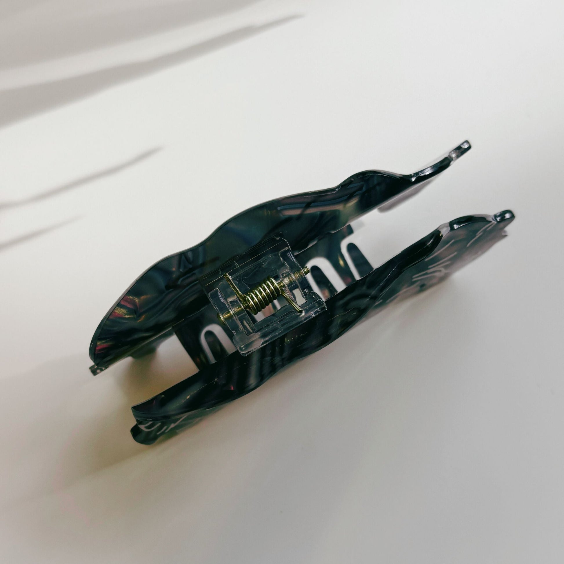 Velvet Claws Dark Panther Hair Clip