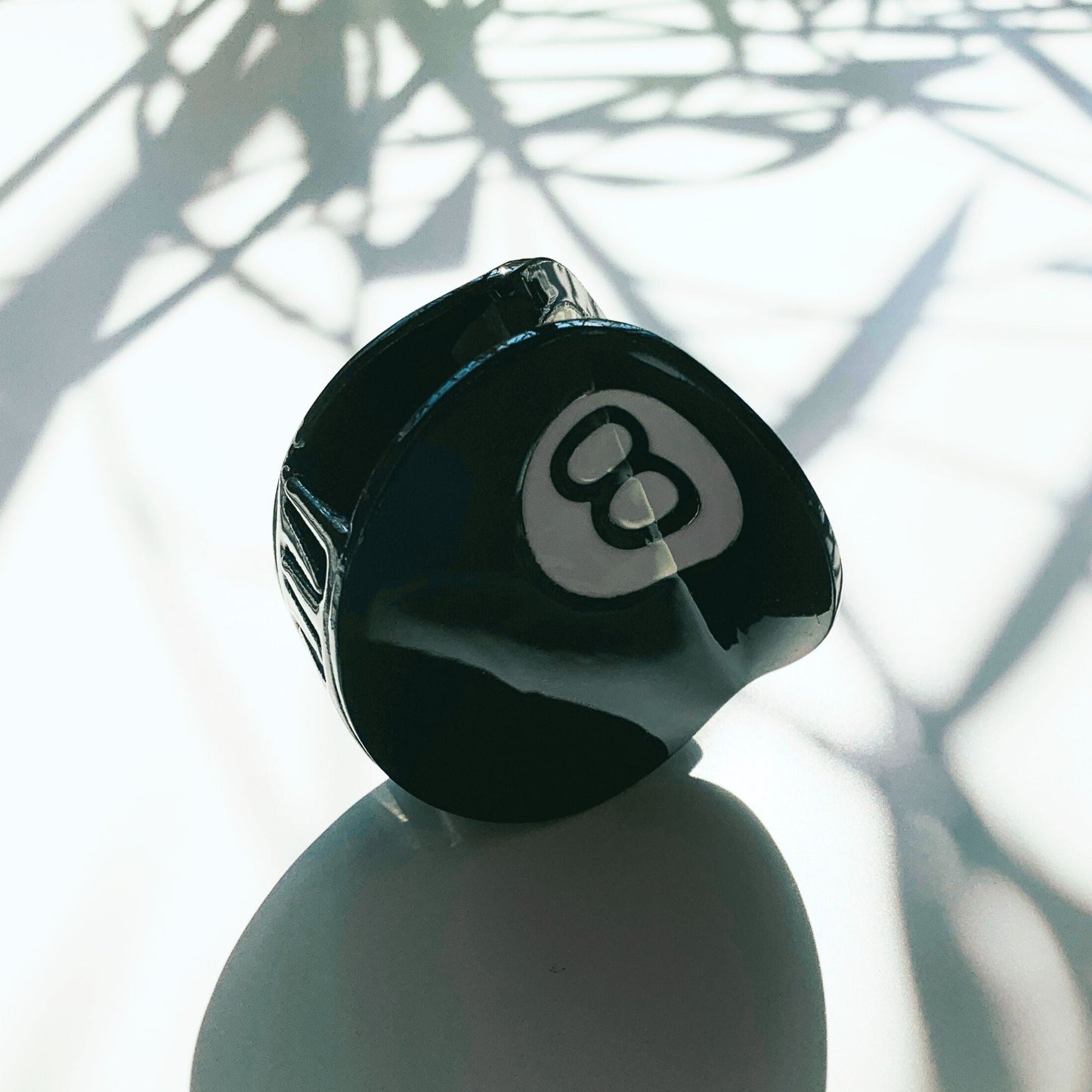 Velvet Claws Eight Ball Hair Claw