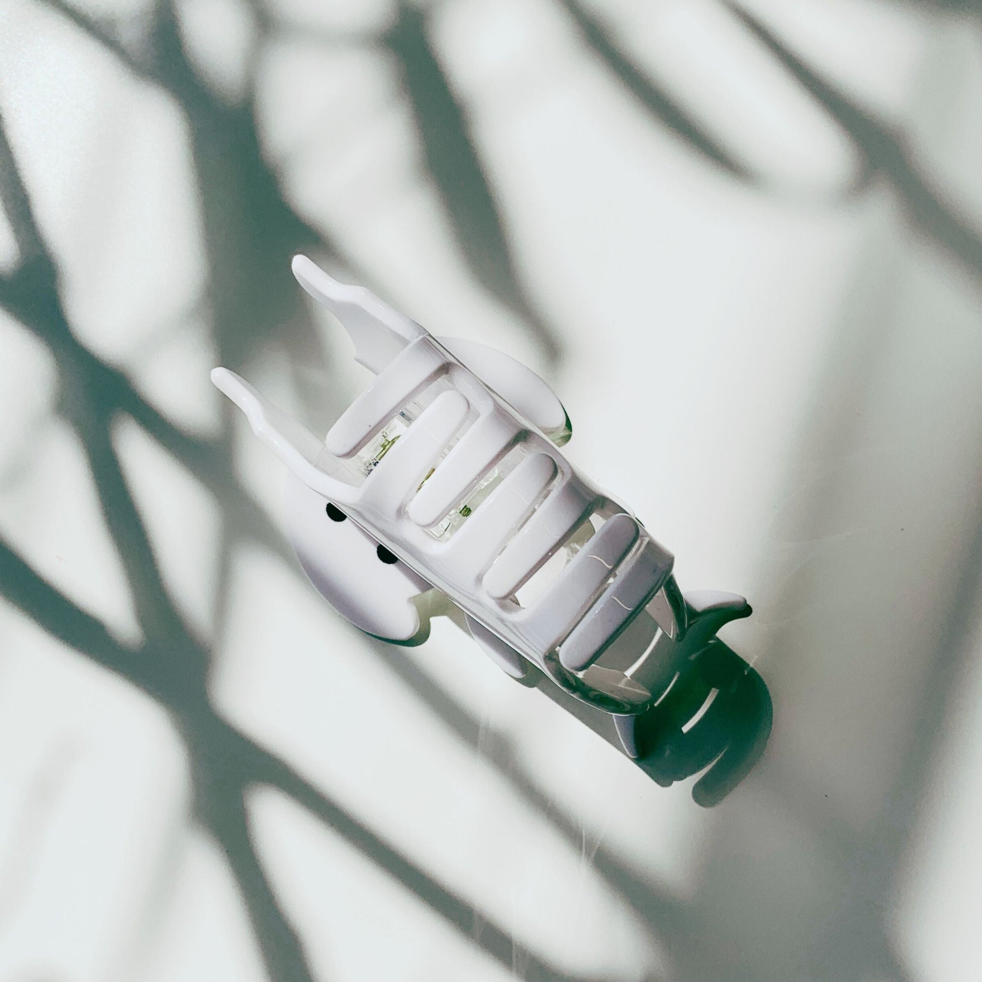 Velvet Claws "Ghost Go Fly" Hair Clip