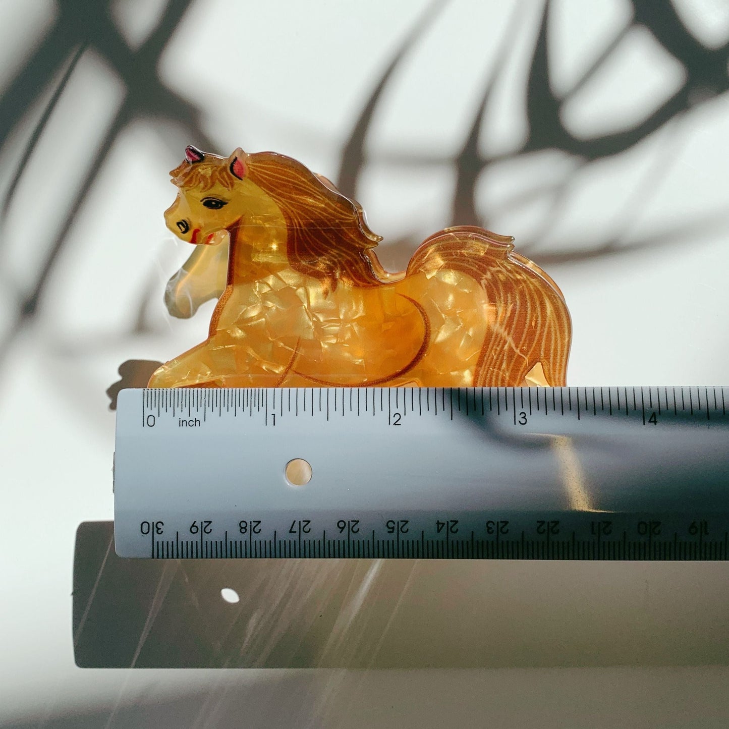 Velvet Claws Golden Horse Hair Claw