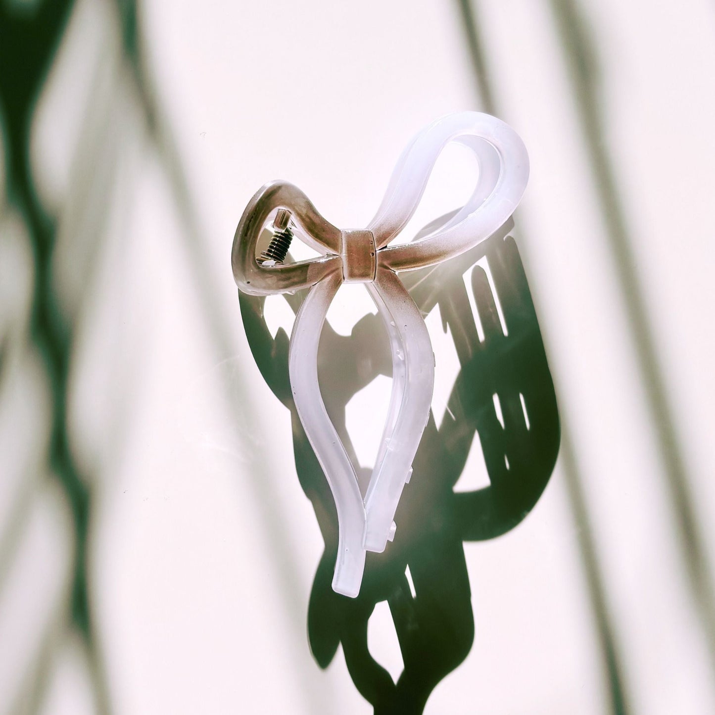 Velvet Claws Mini Coquette Bow in Violet Ombre Hair Clip