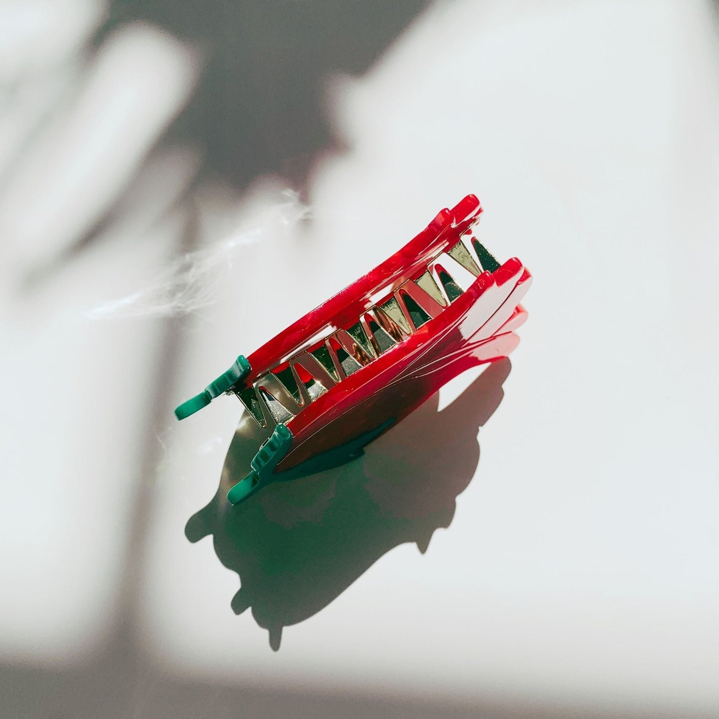 Velvet Claws Small Hair Clip | Red Rosebud Hair Claw