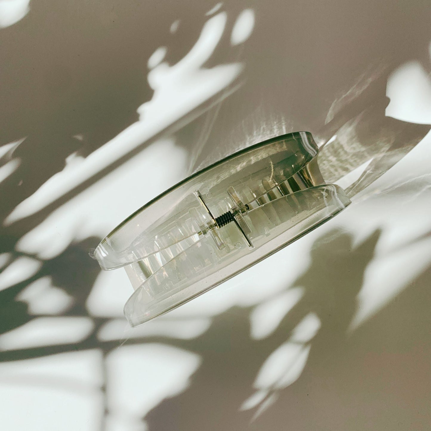 Velvet Claws The Bean Hair Claw in Smoke